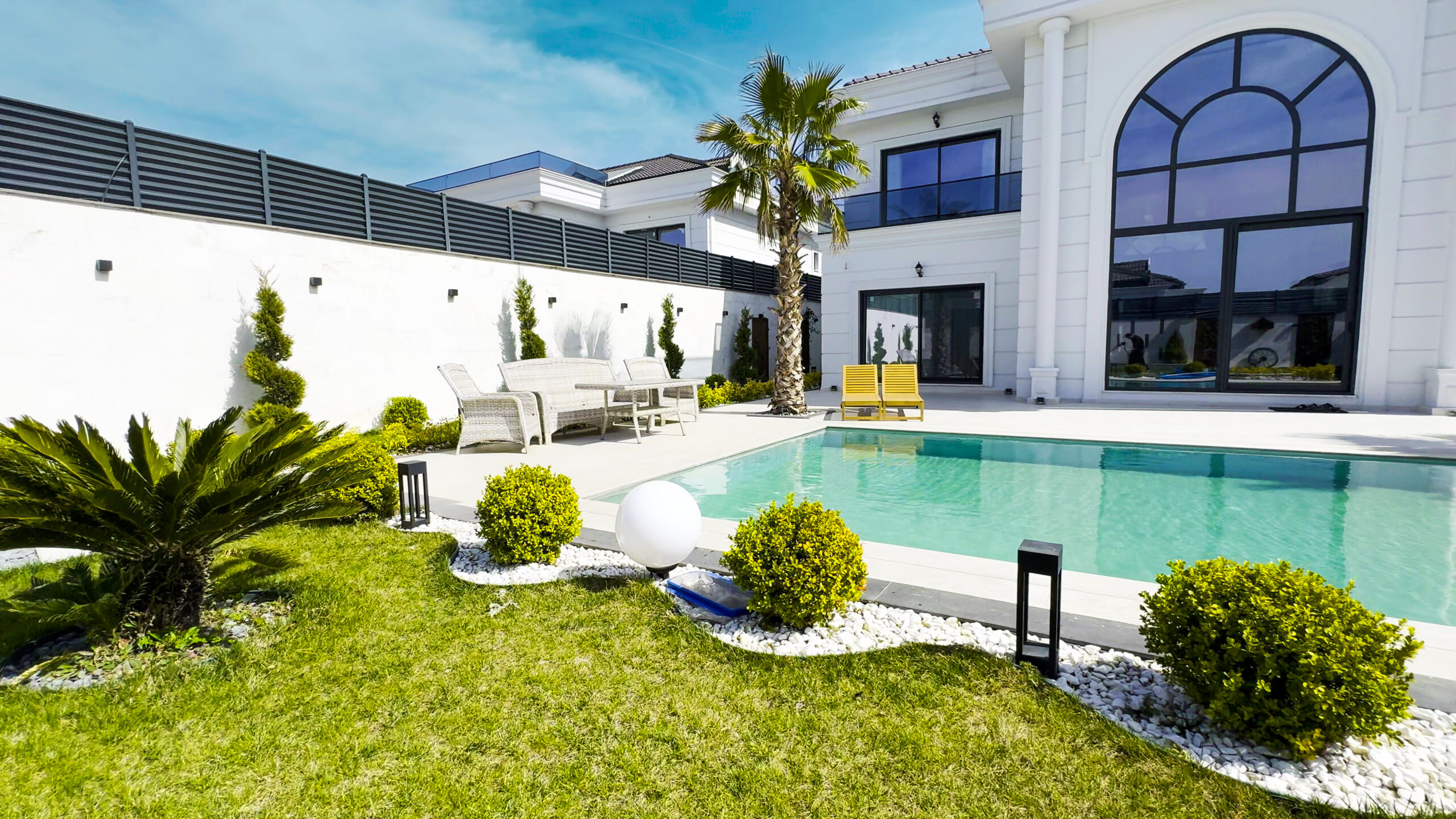 vlcsnap-2025-04-17-12h38m58s037-4