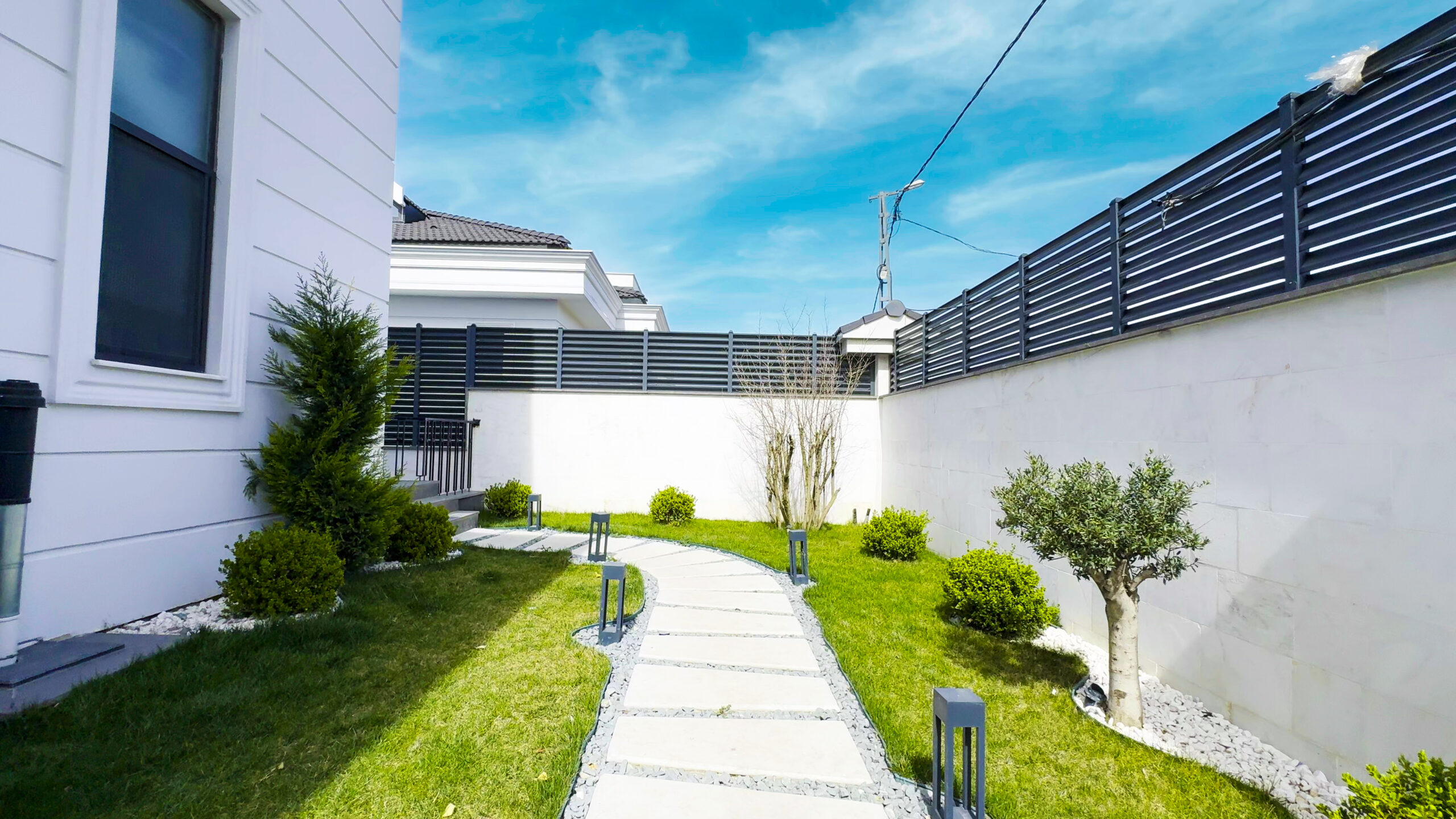 vlcsnap-2025-04-17-12h48m02s956